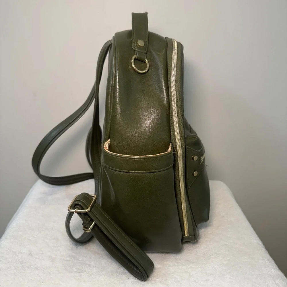 Itzy Ritzy Boss Backpack Diaper Bag Olive Green Vegan Leather Rainbow Lining
